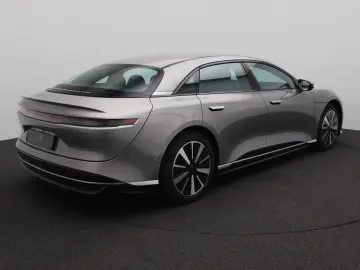 LUCID Air Pure AWD