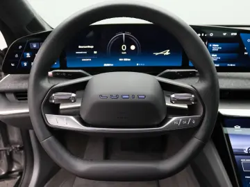 LUCID Air Pure AWD