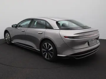 LUCID Air Pure AWD
