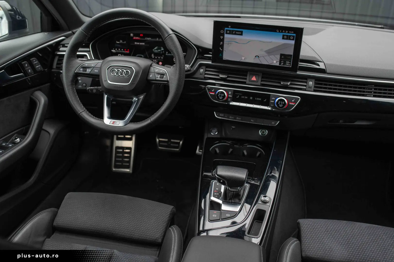 Audi A4 Avant 30 TDI S tronic S line