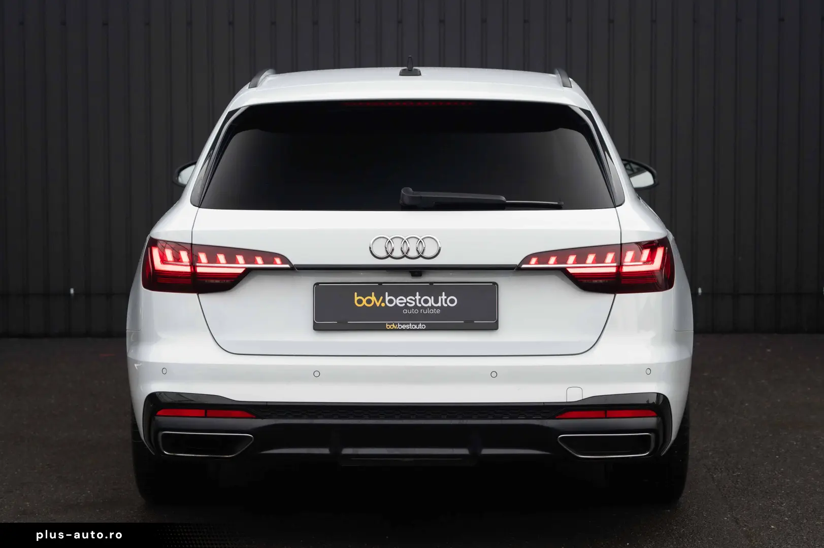 Audi A4 Avant 30 TDI S tronic S line