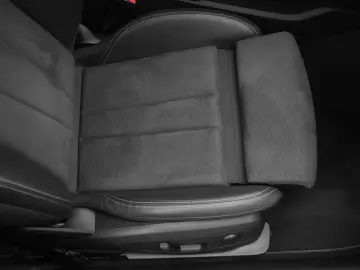 Audi A4 Avant 30 TDI S tronic S line