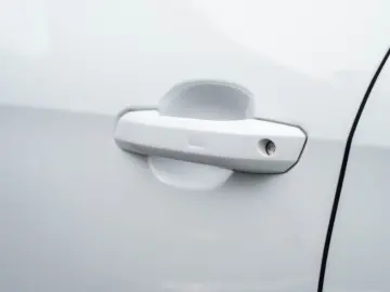 Audi A4 Avant 30 TDI S tronic S line