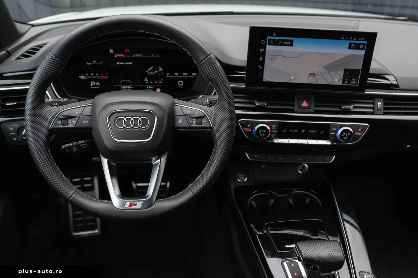 Audi A4 Avant 30 TDI S tronic S line