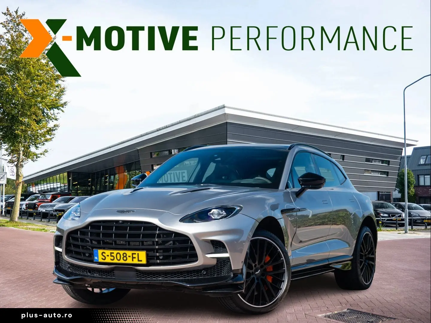 ASTON MARTIN DBX 4.0 V8 707   Volleder   Carbon   Neuwertig