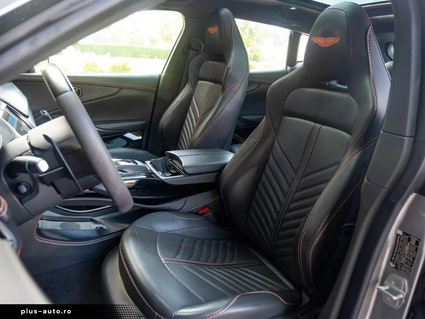 ASTON MARTIN DBX 4.0 V8 707   Volleder   Carbon   Neuwertig