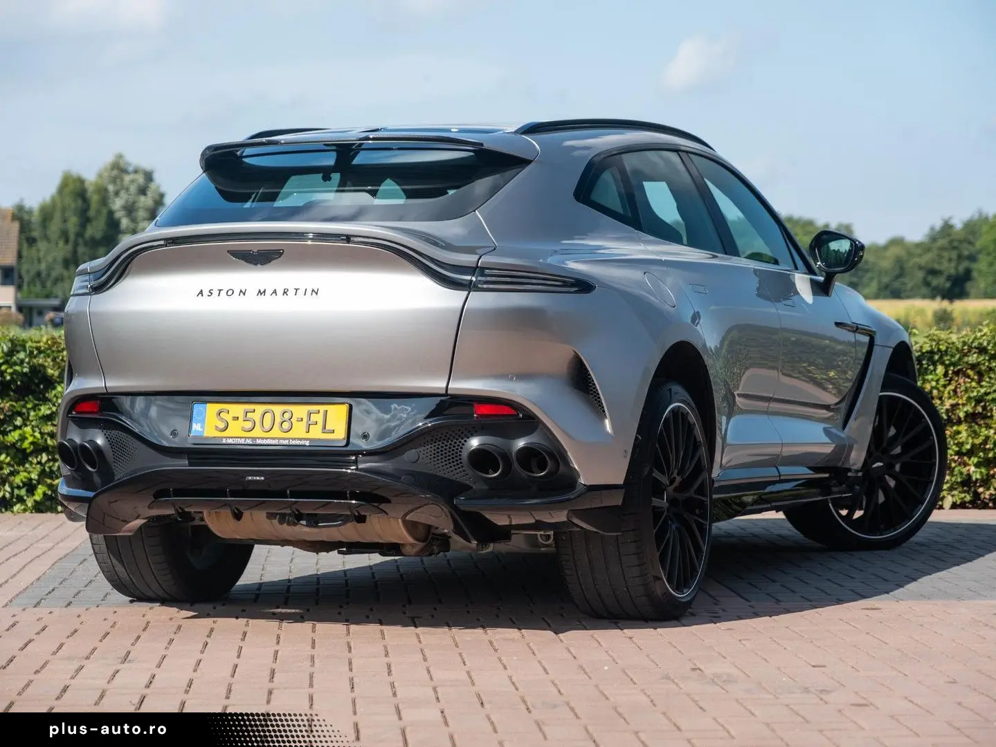 ASTON MARTIN DBX 4.0 V8 707   Volleder   Carbon   Neuwertig
