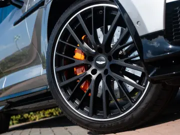 ASTON MARTIN DBX 4.0 V8 707   Volleder   Carbon   Neuwertig