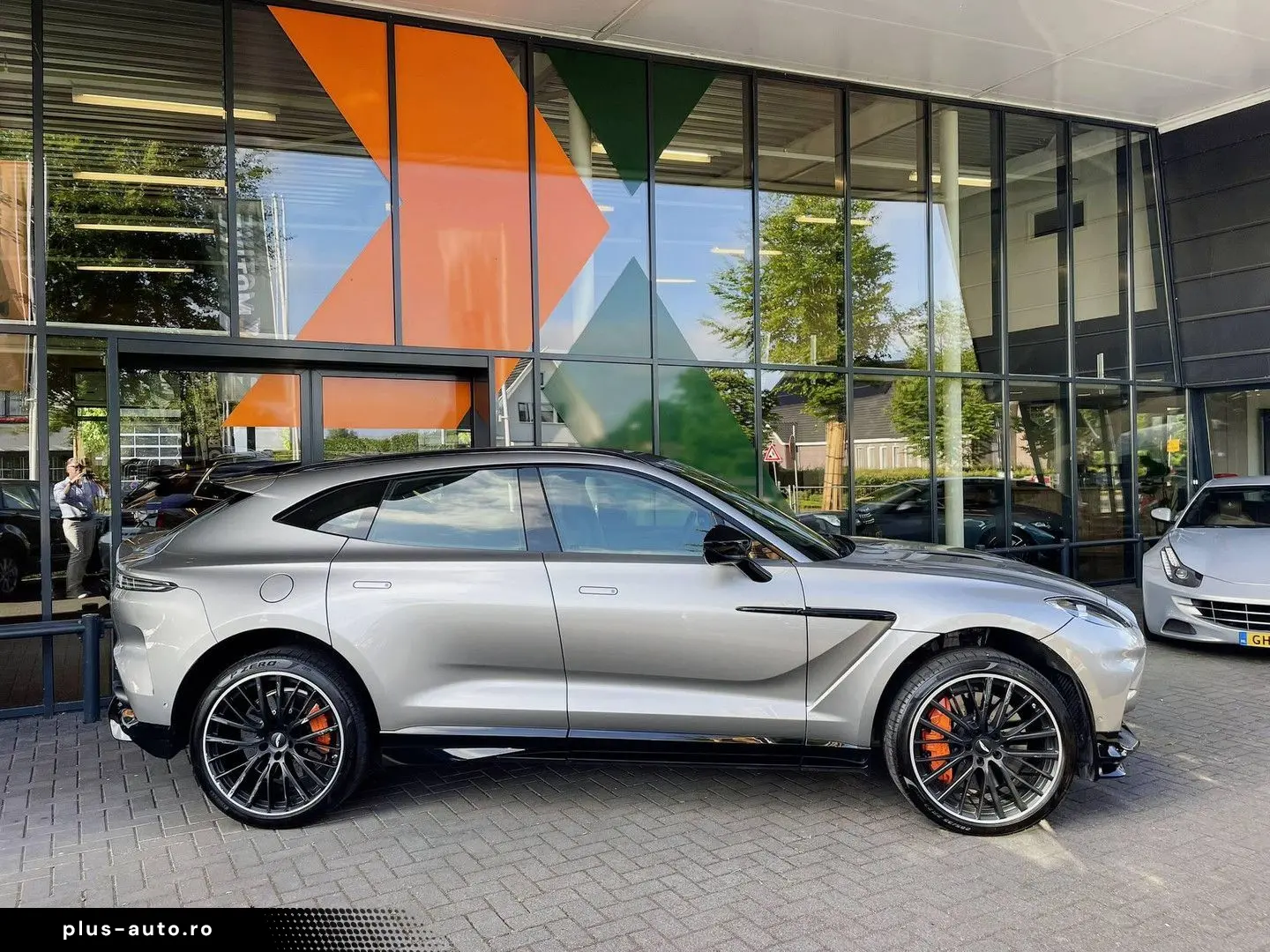 ASTON MARTIN DBX 4.0 V8 707   Volleder   Carbon   Neuwertig