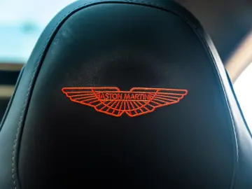 ASTON MARTIN DBX 4.0 V8 707   Volleder   Carbon   Neuwertig