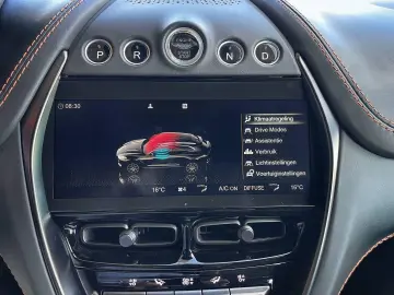 ASTON MARTIN DBX 4.0 V8 707   Volleder   Carbon   Neuwertig