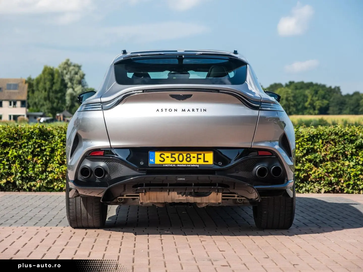ASTON MARTIN DBX 4.0 V8 707   Volleder   Carbon   Neuwertig