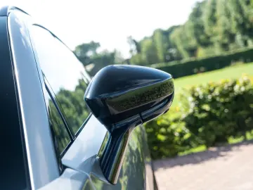 ASTON MARTIN DBX 4.0 V8 707   Volleder   Carbon   Neuwertig