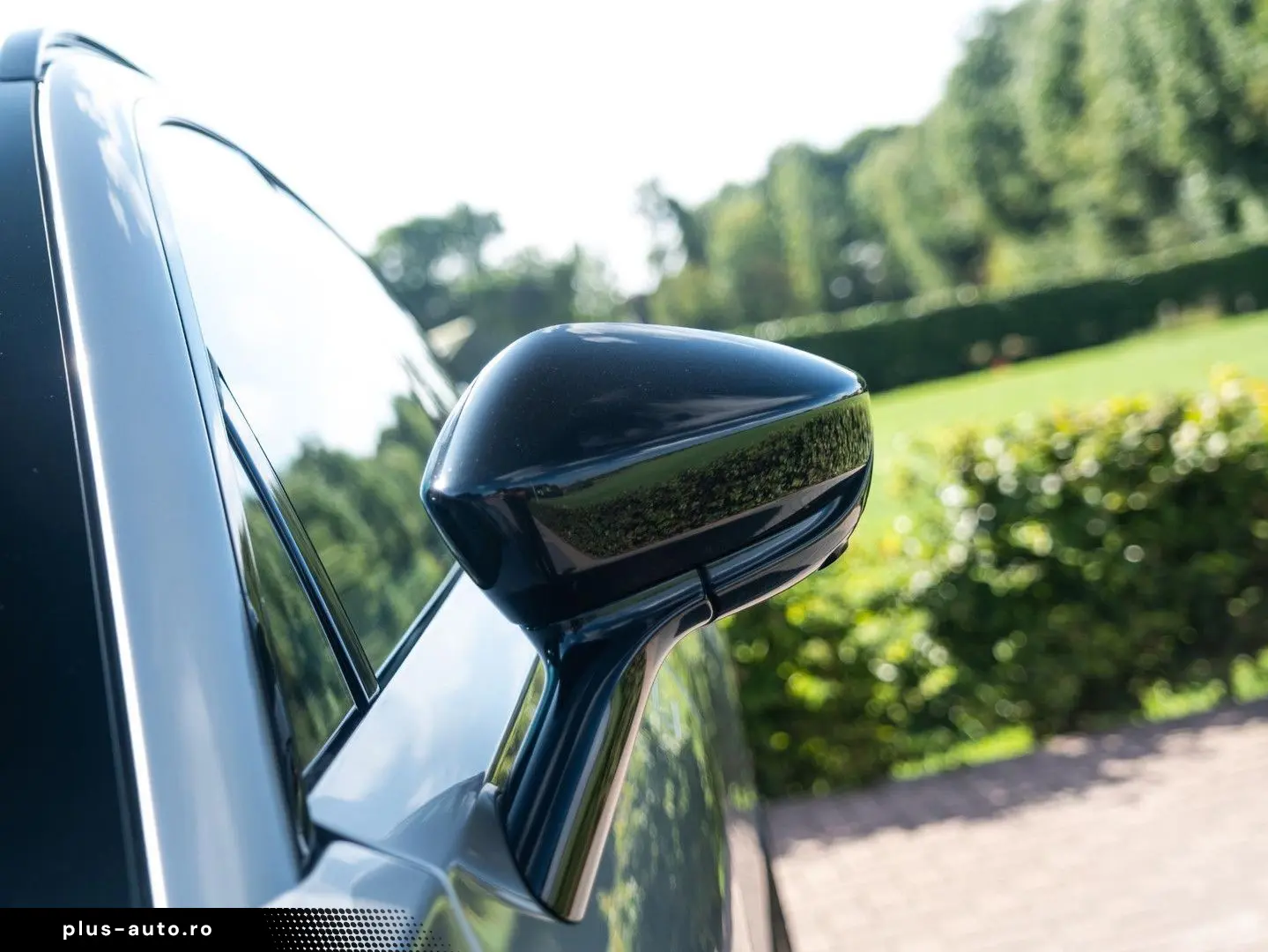 ASTON MARTIN DBX 4.0 V8 707   Volleder   Carbon   Neuwertig