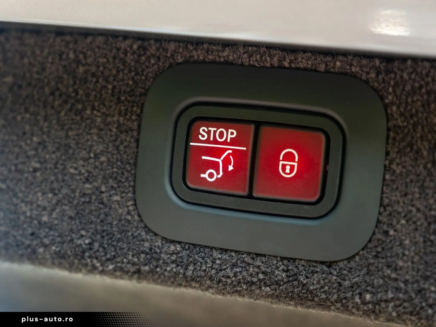 ASTON MARTIN DBX 4.0 V8 707   Volleder   Carbon   Neuwertig