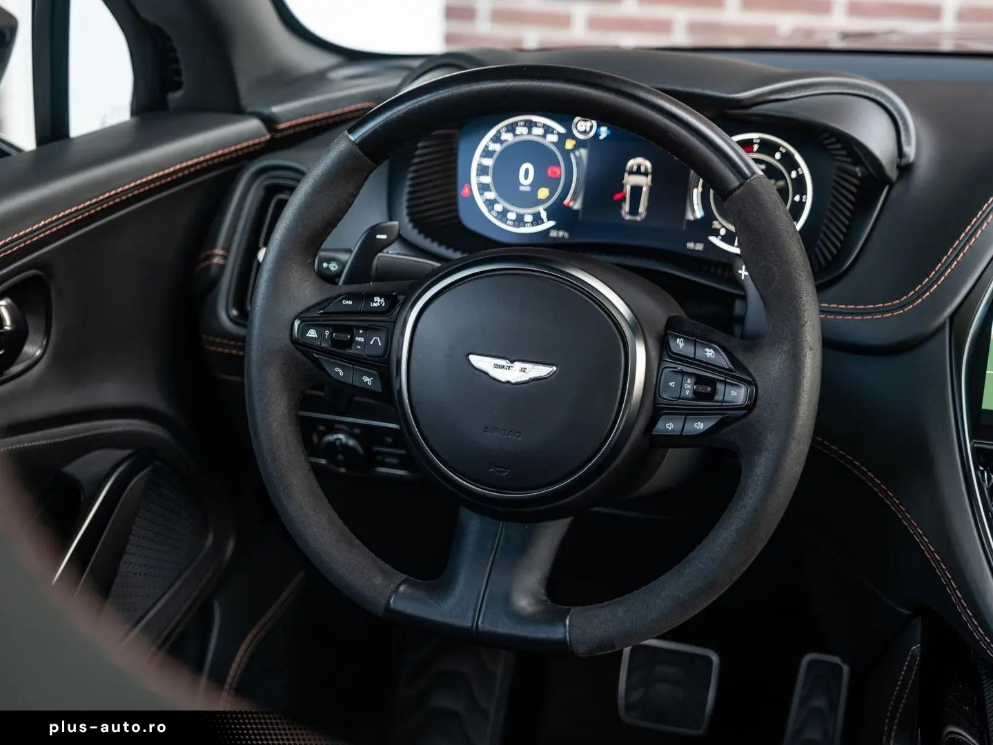 ASTON MARTIN DBX 4.0 V8 707   Volleder   Carbon   Neuwertig