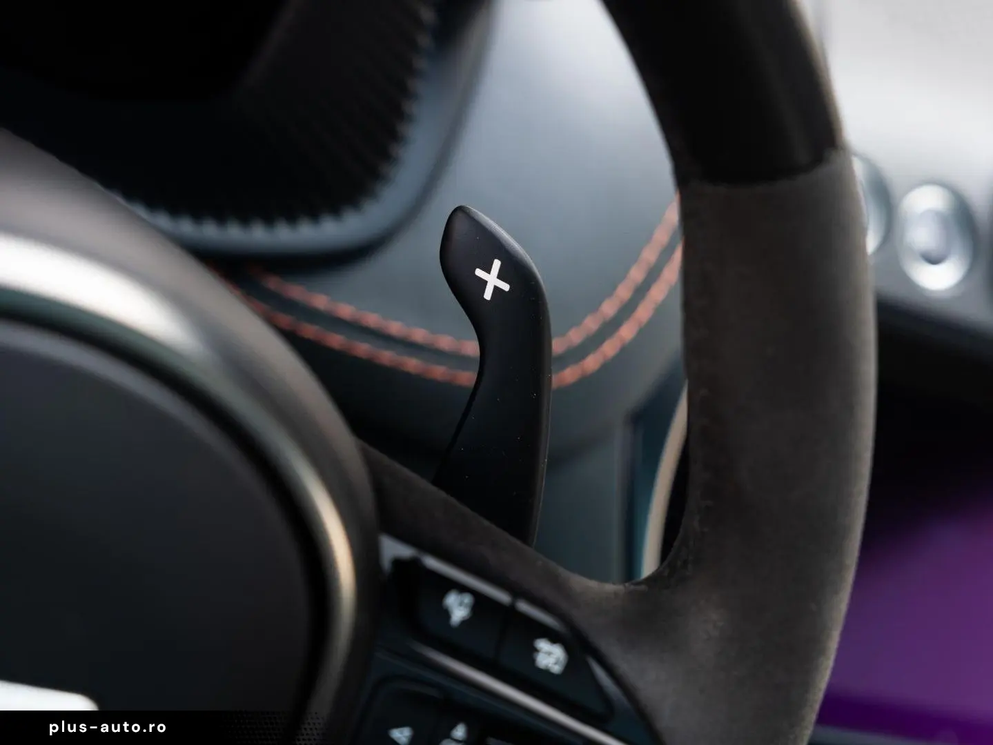 ASTON MARTIN DBX 4.0 V8 707   Volleder   Carbon   Neuwertig