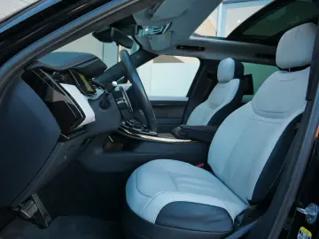 LAND ROVER RRS D350 First Edition Pano Webasto TV screens