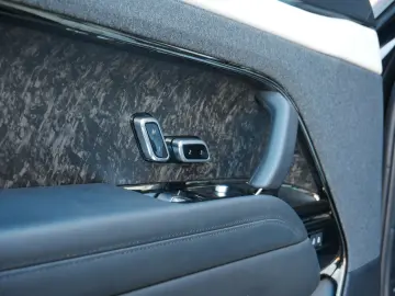 LAND ROVER RRS D350 First Edition Pano Webasto TV screens