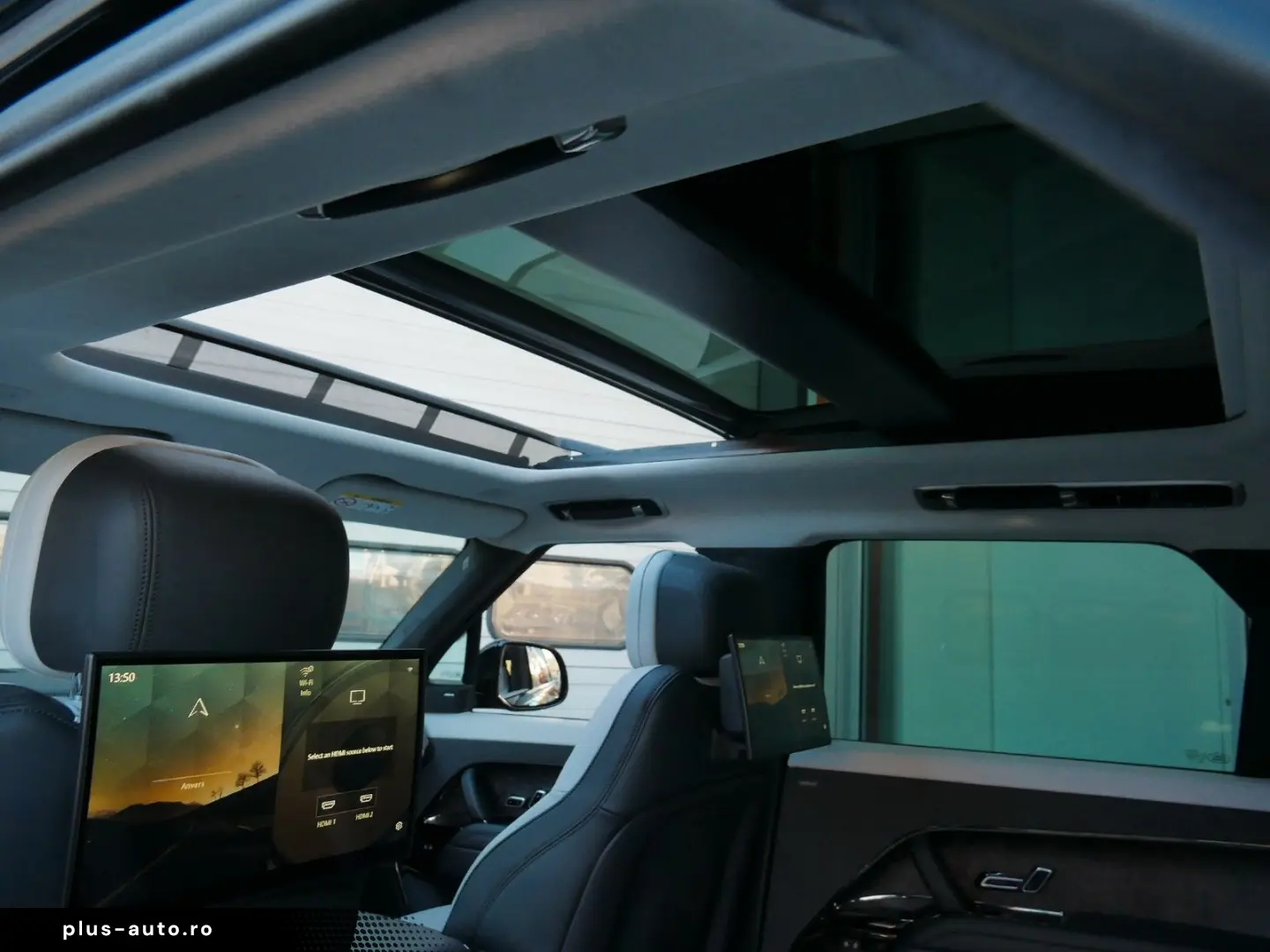 LAND ROVER RRS D350 First Edition Pano Webasto TV screens