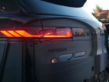 LAND ROVER RRS D350 First Edition Pano Webasto TV screens