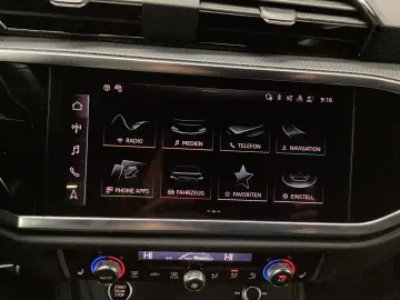 AUDI Q3 35 TFSI 2x S LINE