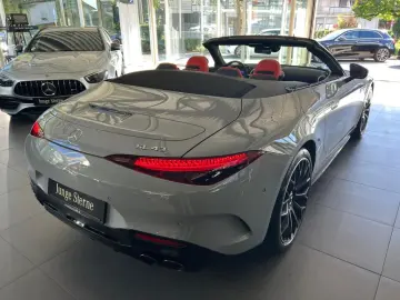 MERCEDES-BENZ SL 43 AMG