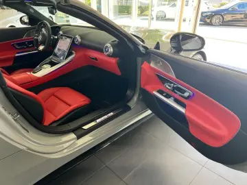 MERCEDES-BENZ SL 43 AMG