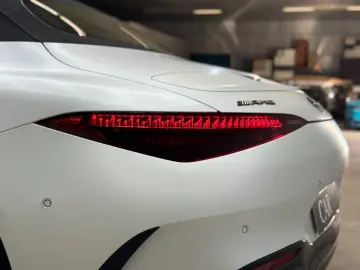 MERCEDES-BENZ SL 63 AMG 4 Matic