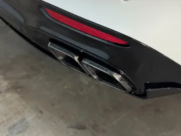 MERCEDES-BENZ SL 63 AMG 4 Matic