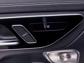 Mercedes Benz GLC 300e 4 Matic AMG