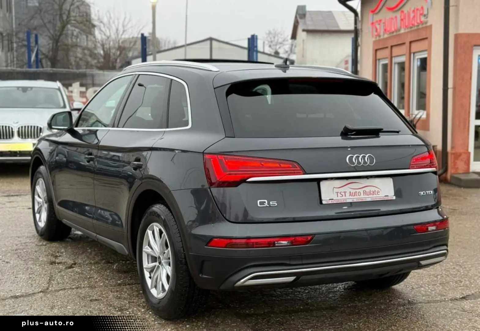 Audi Q5 Gen-Fy-2016