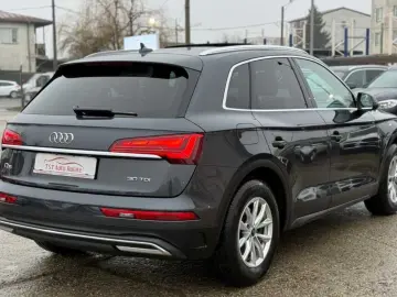 Audi Q5 Gen-Fy-2016