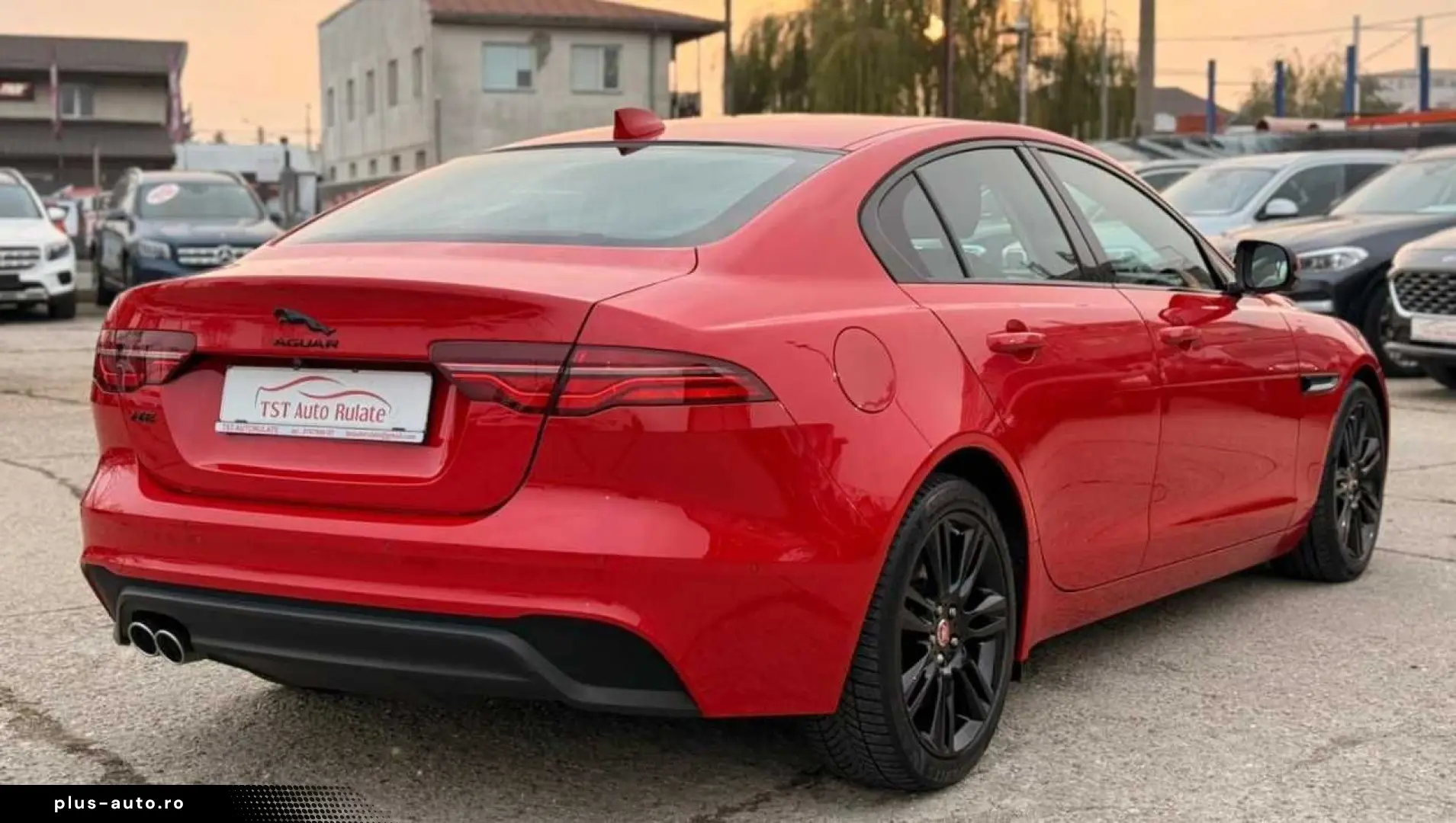 Jaguar Xe