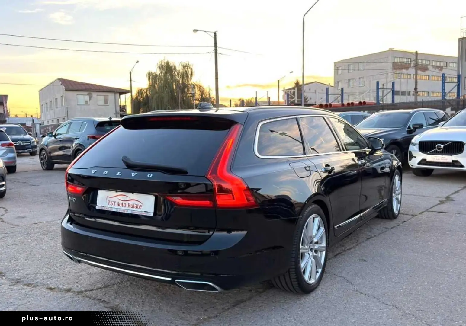 Volvo V90
