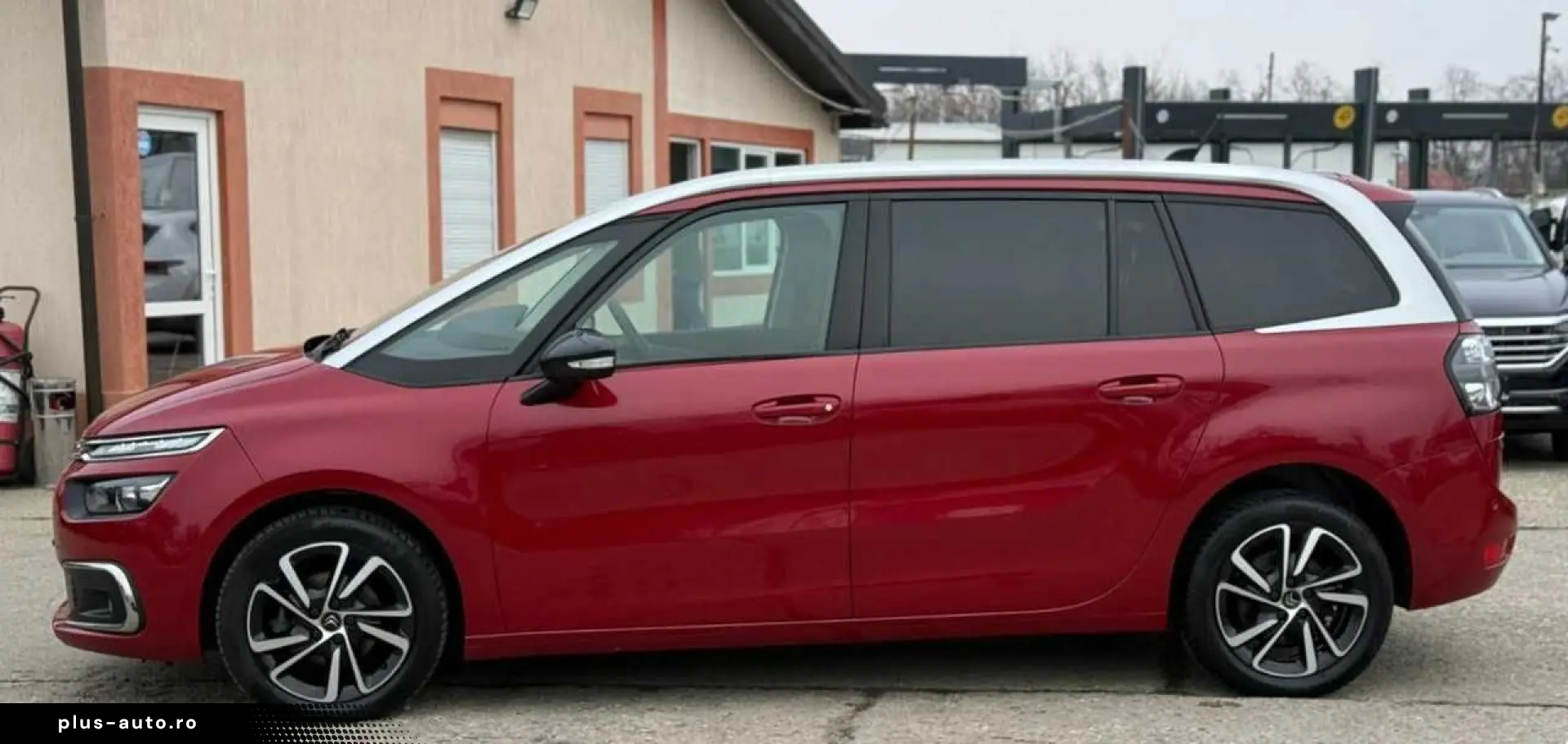 Citroen C4-Grand-Space-Tourer