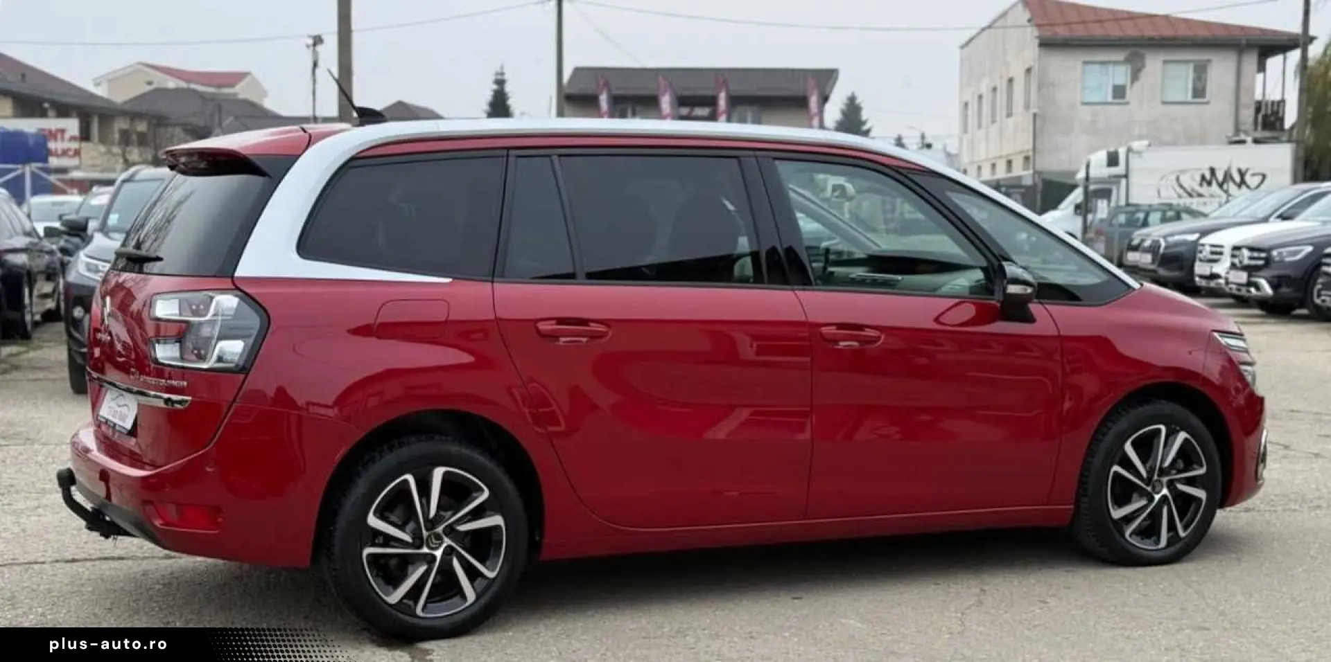 Citroen C4-Grand-Space-Tourer