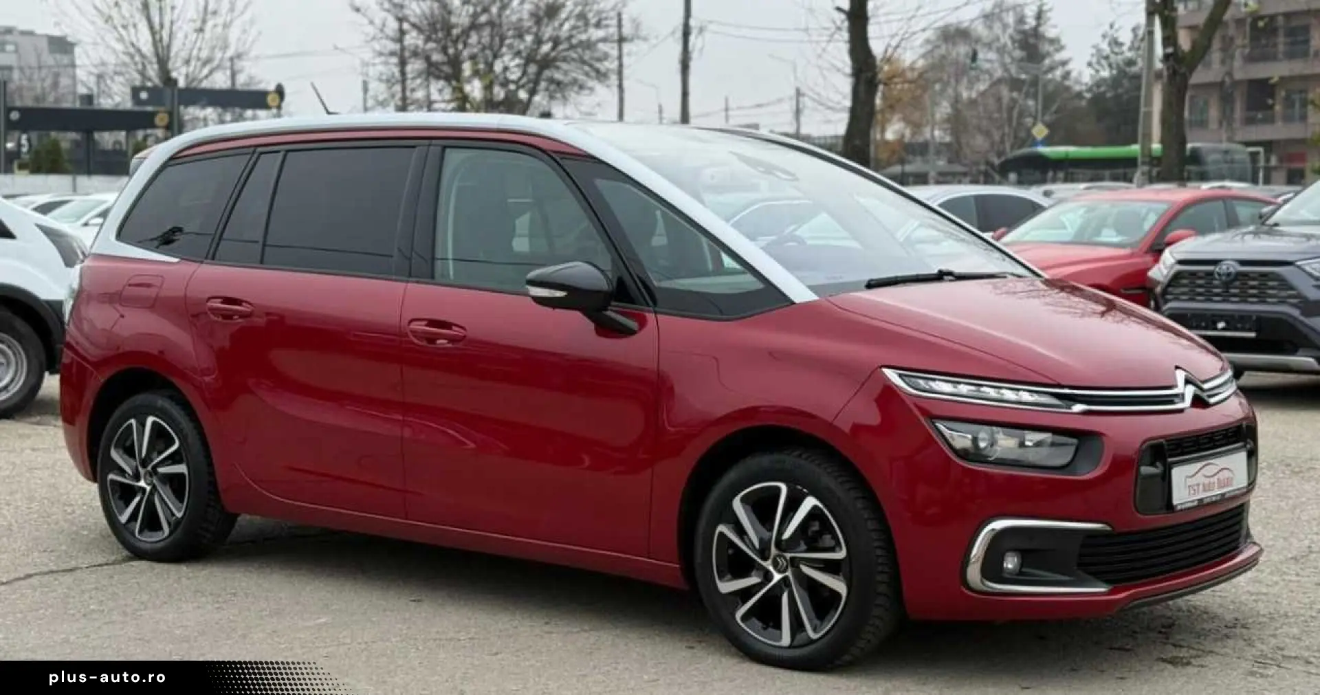 Citroen C4-Grand-Space-Tourer