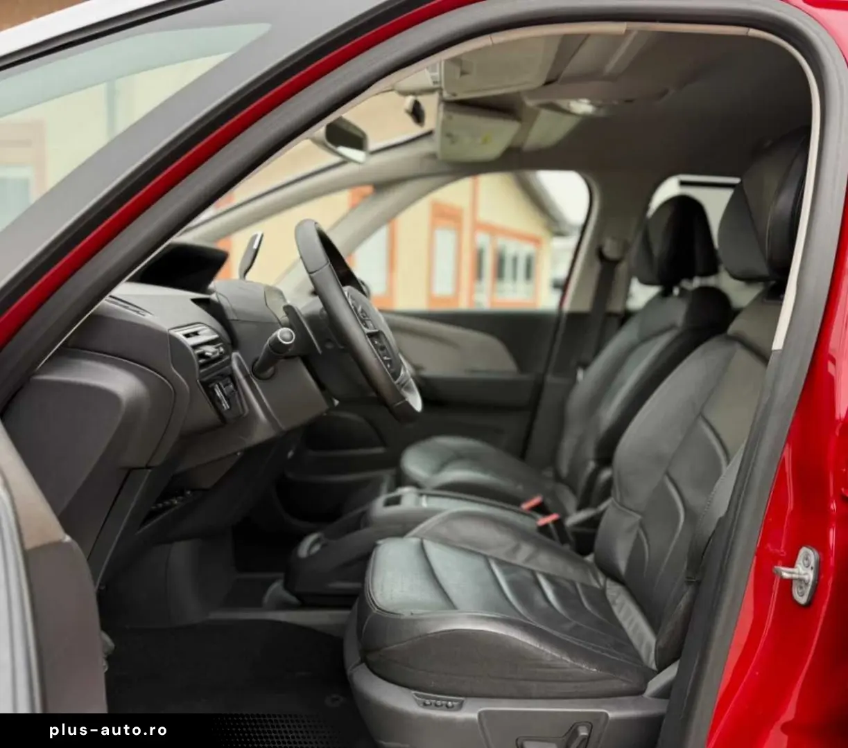 Citroen C4-Grand-Space-Tourer