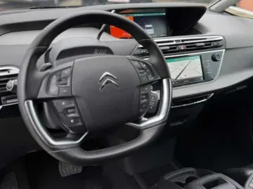 Citroen C4-Grand-Space-Tourer