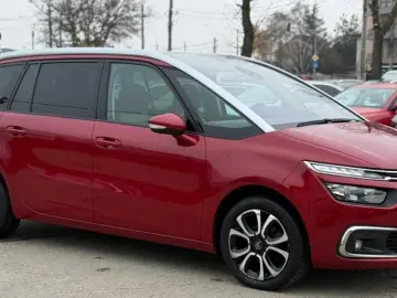 Citroen C4-Grand-Space-Tourer
