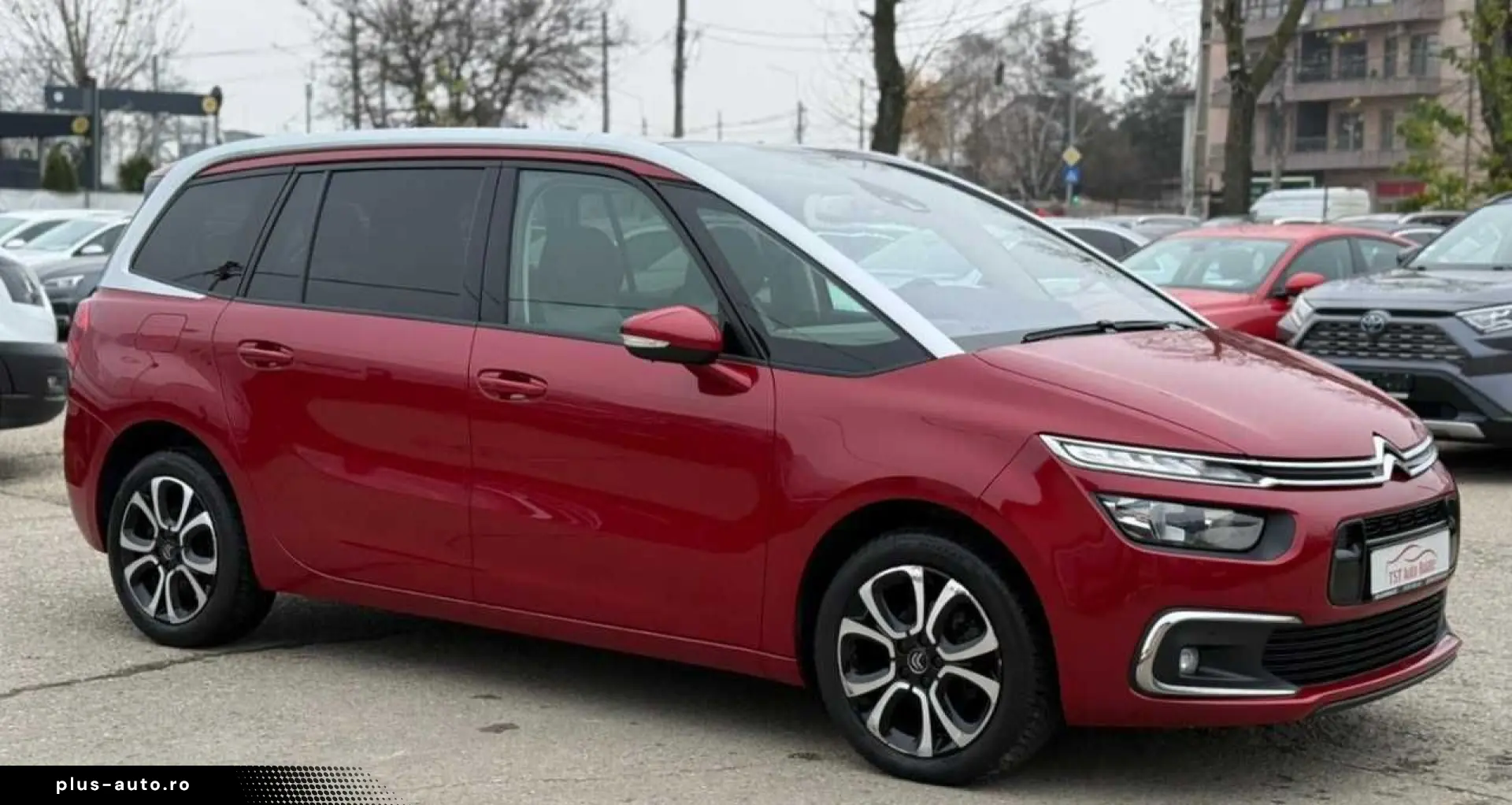 Citroen C4-Grand-Space-Tourer