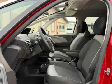 Citroen C4-Grand-Space-Tourer