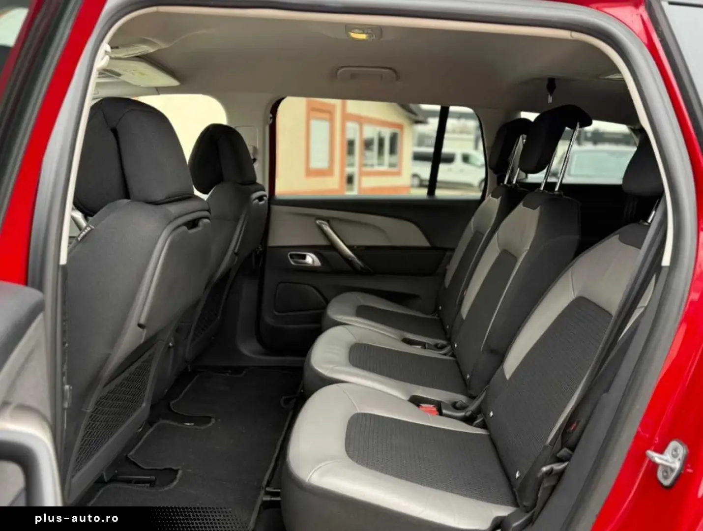 Citroen C4-Grand-Space-Tourer