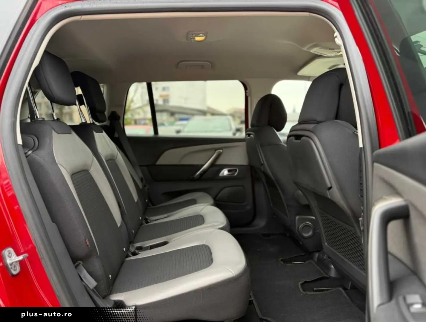 Citroen C4-Grand-Space-Tourer