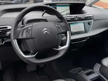 Citroen C4-Grand-Space-Tourer