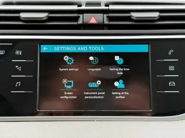 Citroen C4-Grand-Space-Tourer