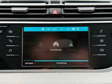 Citroen C4-Grand-Space-Tourer