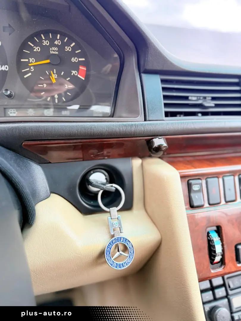 Mercedes-Benz W124 E320 Coupe Cabrio   An 1996