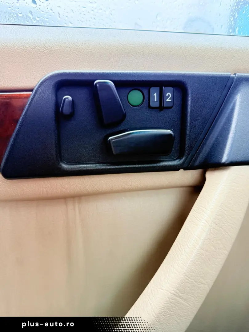 Mercedes-Benz W124 E320 Coupe Cabrio   An 1996